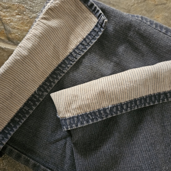 Woolrich Capris w/ Cuffed Pant Legs - Picture 3 of 5